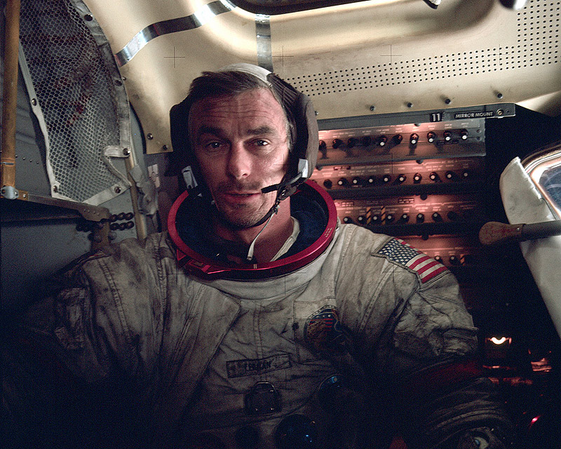 Apollo 17 Cernan Earth